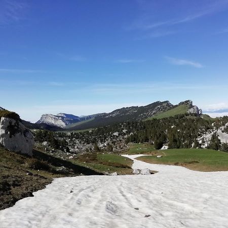 Le Charmant Somme - Vue Et Terrasse Privative Saint-Pierre-d'Entremont  Esterno foto
